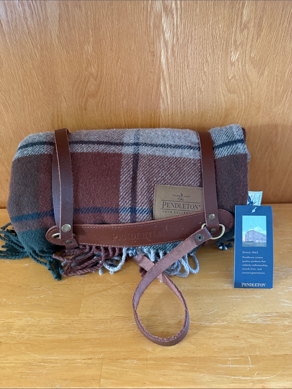 Pendleton Motor Robe Wool Throw Blanket with Leather Carrying